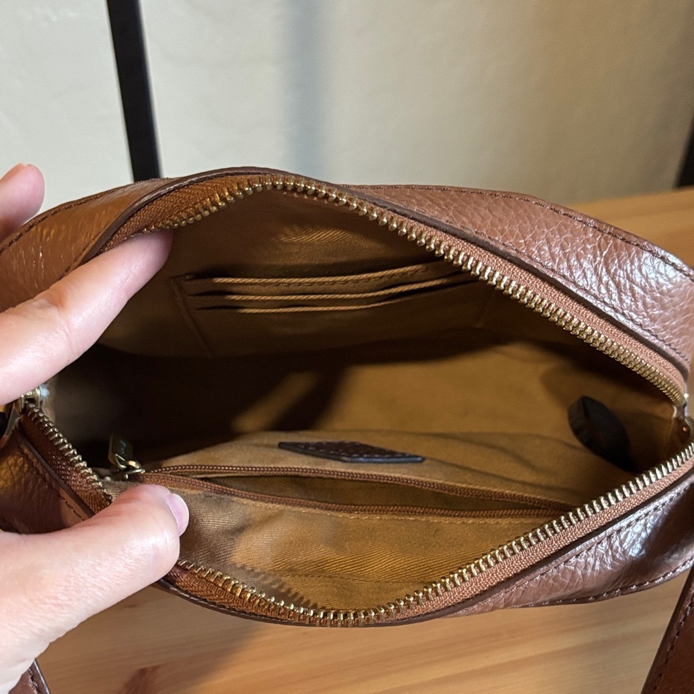 Fossil Brown Leather Crossbody Bag - Picture 6 of 9
